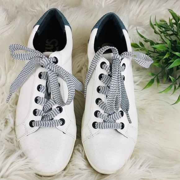 Sam Edelman The Circus Watermelon Rhinestone White Low Top Sneakers 7 - Picture 5 of 12